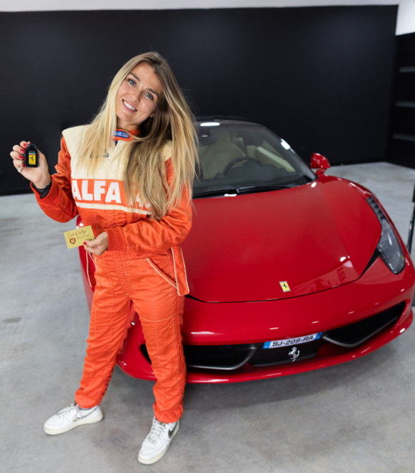 Coupon de réduction de 195 € pour 1 heure de conduite à sur route au volant d'1 Ferrari 458 Italia -30% - Aubagne (13)
