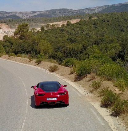 Coupon de réduction de 195 € pour 1 heure de conduite à sur route au volant d'1 Ferrari 458 Italia -30% - Aubagne (13)