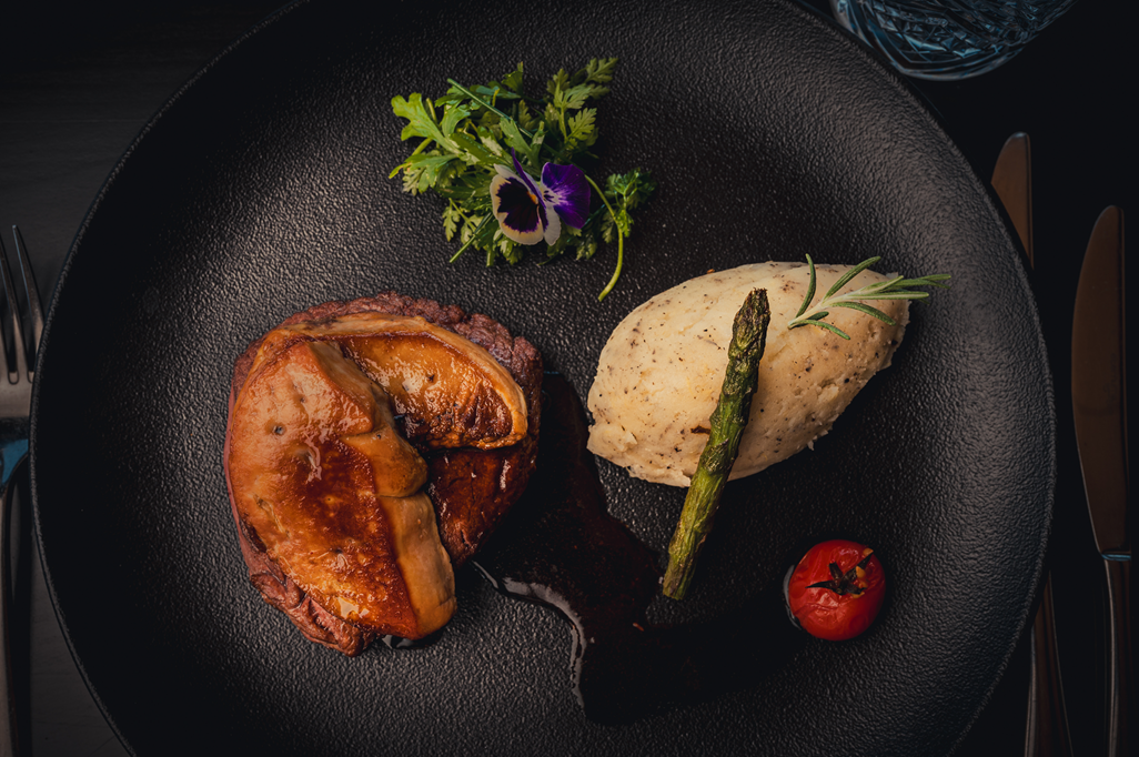 Coupon de réduction : 1 Menu du jour à 33 €* - Valable chez LE MARTINUS - HOTEL SAINT-AYGULF - à SAINT-AYGULF (83)