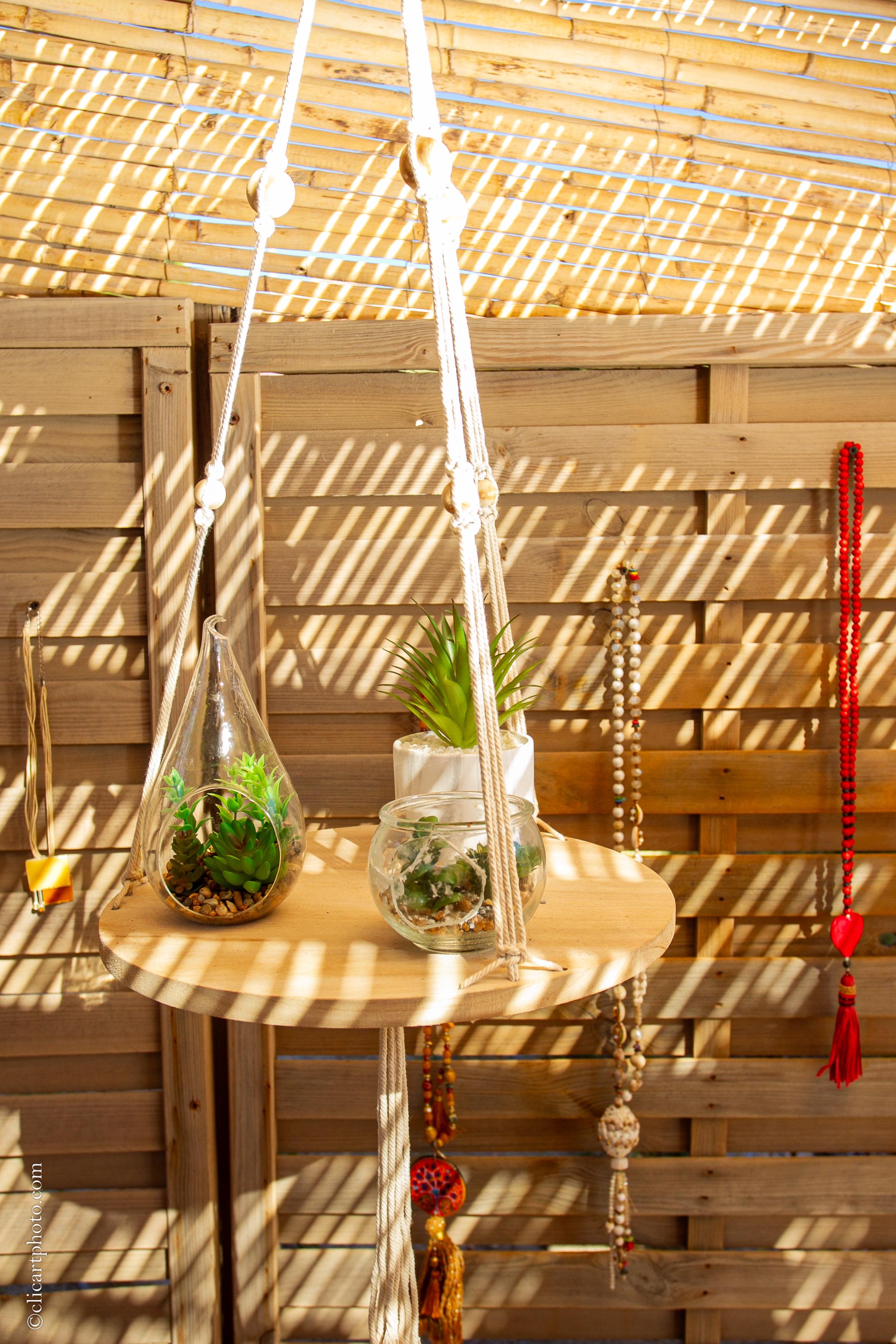 Coupon de réduction : Un massage 1 heure à 75€ acheté sur la plage privée "La Reine Jeanne" à Sainte Maxime = 1 offert - Valable chez CARRIE BEAUTE - à CALLIAN (83)